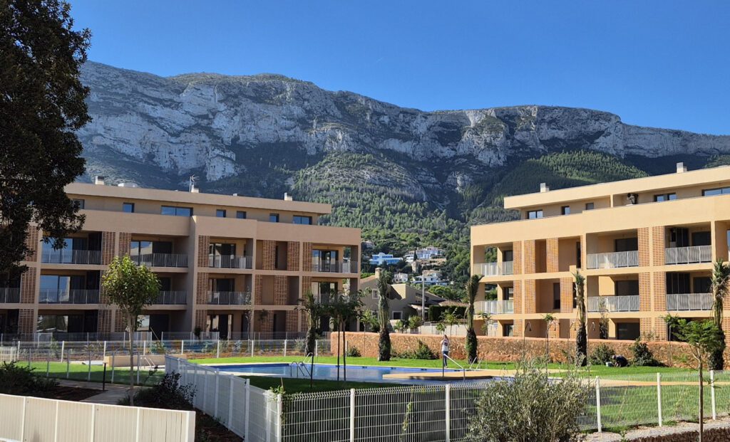 Apartments with Montgo mountain views
