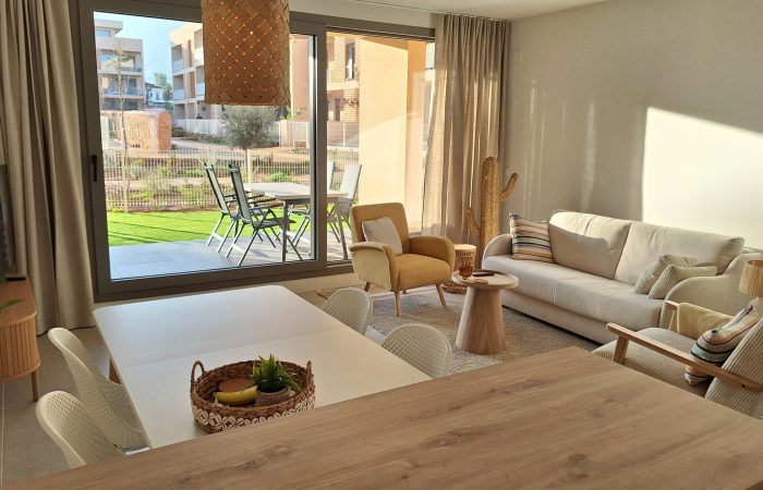 Woonkamer appartement flor y mar